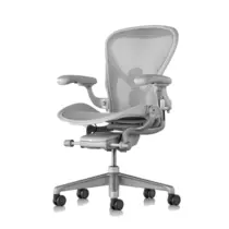 Herman Miller Cadeira Aeron Remasterizada Mineral/Base Dark Mineral E Rod C7