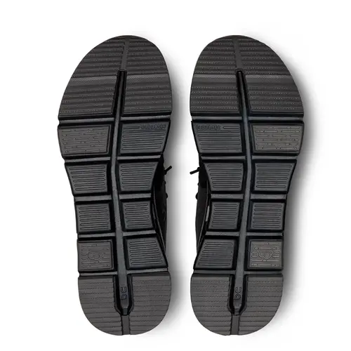 On Running Tenis Inf Cloud Sky All Black