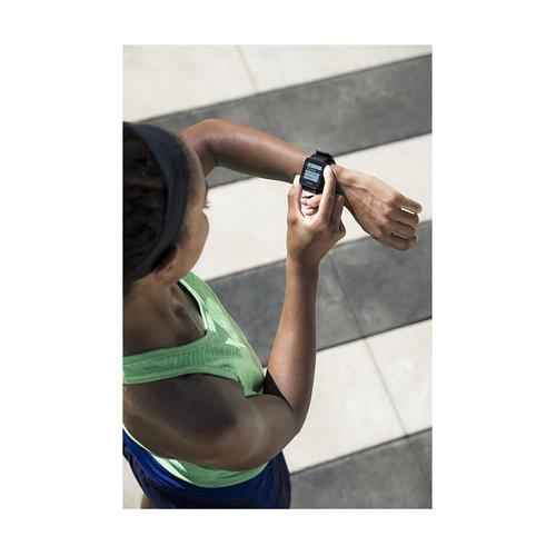 Relógio Esportivo Garmin Forerunner 35 com GPS e Monitor de Frequência Cardíaca A prova D'Água
